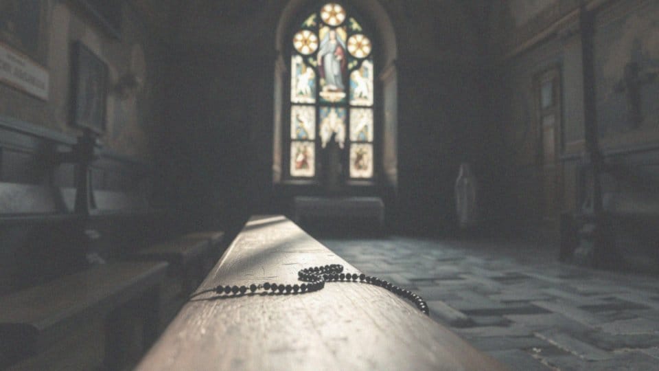 Co mówi historia o różańcu w religii katolickiej?