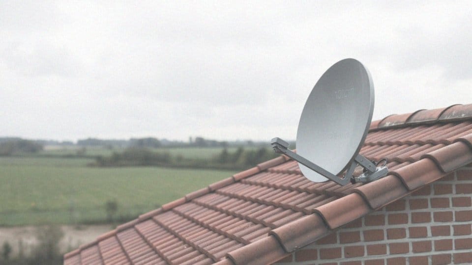 Jakie są wymiary i specyfikacje anteny satelitarnej 100 cm?